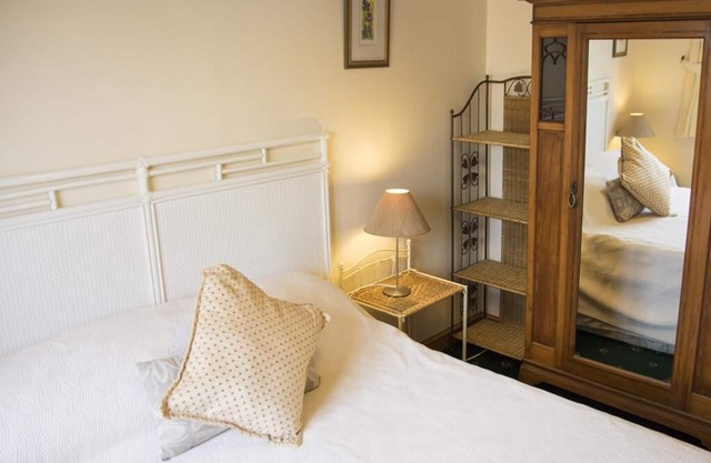 Primrose Cottage - The Chestnuts Holiday Cottages