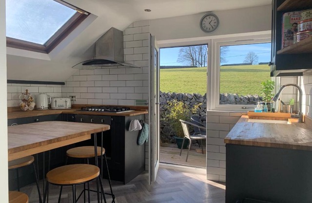 Primrose Cottage - Tideswell, Peak District