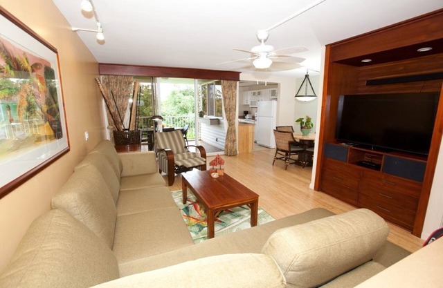 Princeville "The Cliffs" Condo - fully loaded, great relaxing getaway! Paradise!