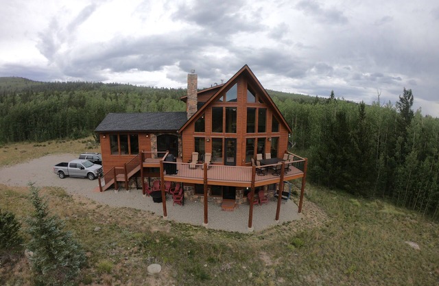 Pristine Mountain Lodge w/Breathtaking Mtn/aspen Views ~20 min to Breckenridge