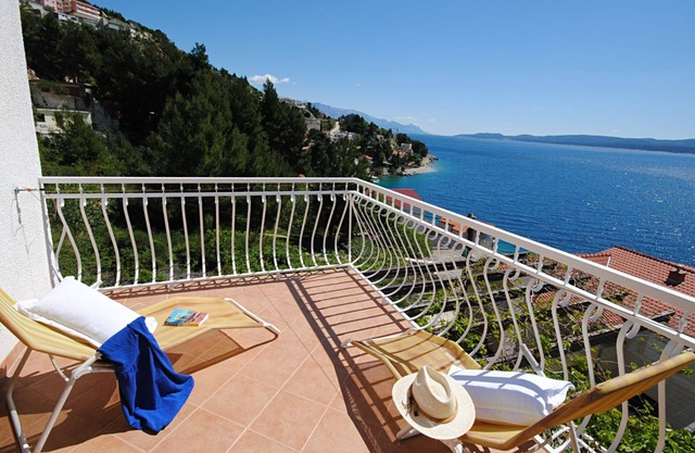 Privacy and the view at holiday home Sunny