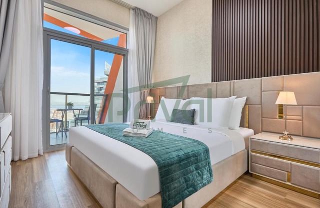 Prival - Contemporary 1BR Apt