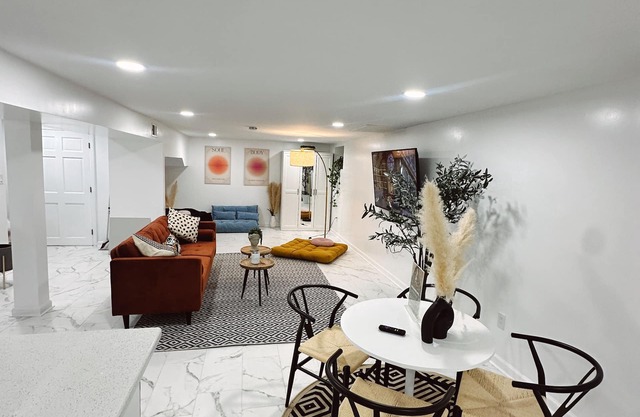 Private 1-Bedroom Apartment in Teaneck – Easy NYC Access!