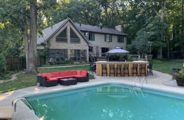 Private 5-Acre Bird Sanctuary Estate for Family and Friends!