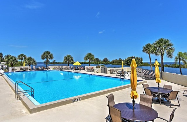 Private Beach Access Hudson Resort Condo!