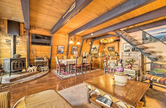 Private Beach Access: Mtn Cabin in Lake Tahoe!