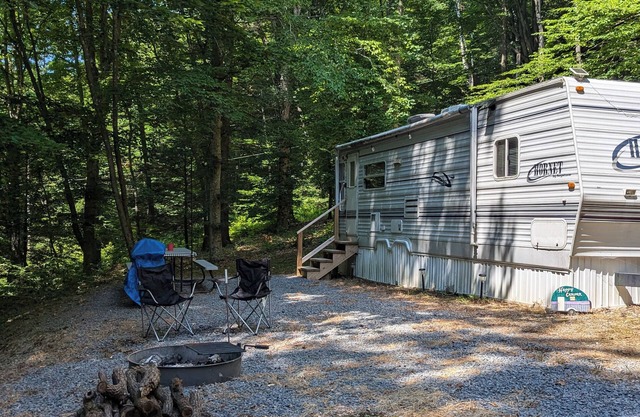 Private Camper/Near Summersville lake & Gauley river , Great for rafters