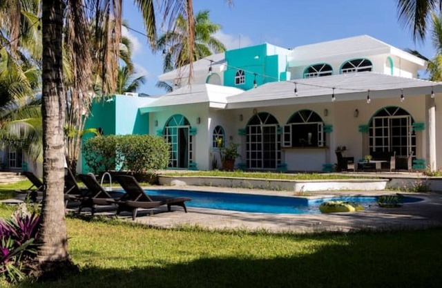 Private Cancun Villa | Pool, Garden | Family-Friendly | Near Beaches & Shopping"