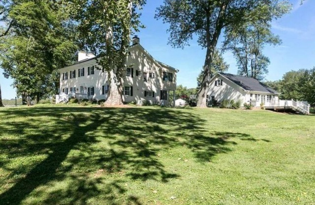 Private Carriage House Retreat on a 33 Acre Historic Working Estate