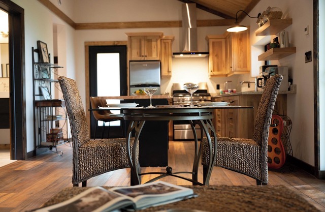 Private Chalet in Nature & Water/Near Algonquin