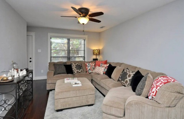 PRIVATE CONDO IN SPRING BRANCH