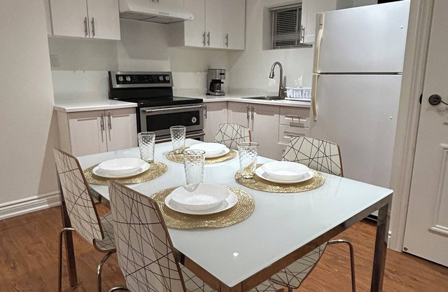 Private Family-Friendly 2-BR Suite