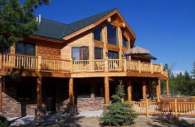 Private Hot Tub - 1 Bedroom Lock Off - Quiet Location