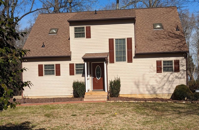 Private house on the James River Spring Grove Great fishing swimming boating