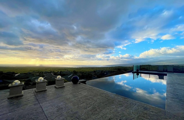 Private Infinity Edge pool with 180 Degree Unobstructed Ocean View!