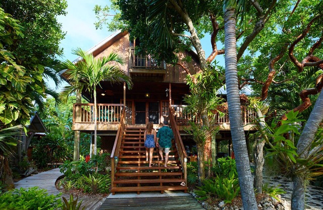 Private Island, FL Keys Entire Island, Home, A/C, Boat, Dock, Beach, Bikes, WiFi