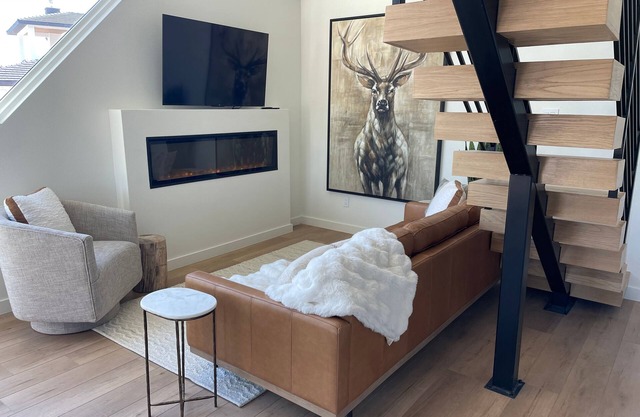 Private Loft Retreat | Hot Tub, Pool & Nature