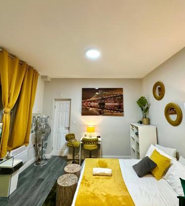 Private Luxurious City Studio-daily,weekly,monthly