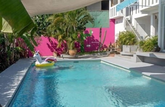 Private Modern Studio With Pool