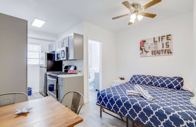 Private Ocean Dr Apt w/2 Queen Beds, Steps 2 Beach
