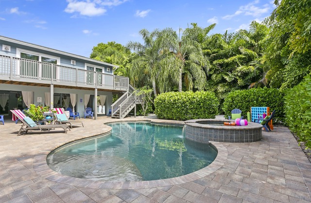 Private Pool Family Getaway! Ideal for families.