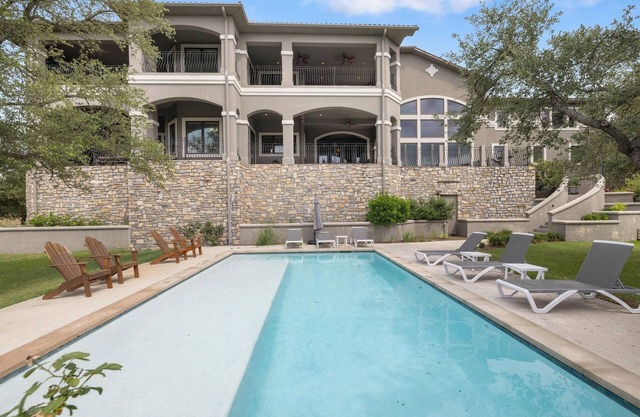 Private Pool + Incredible Views - Paisley Place