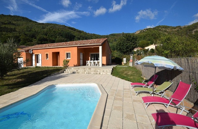 Private Pool Villa in Thueyts