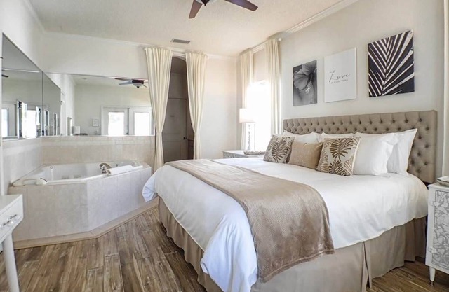 Private Romantic Retreat Mins DWTN Beach