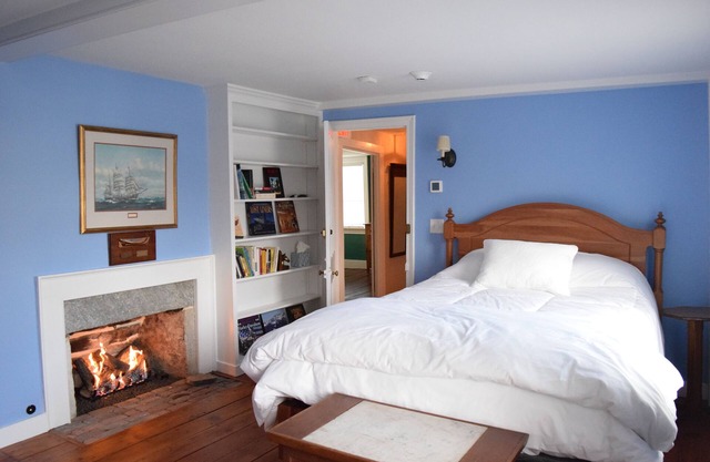 Private Room B at Dragonfly Inn
