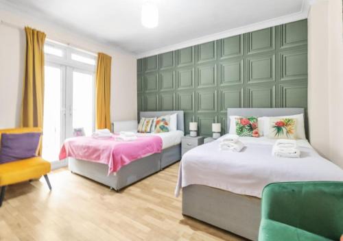 Private Room in North London Near Tube and Tottenham Hotspur