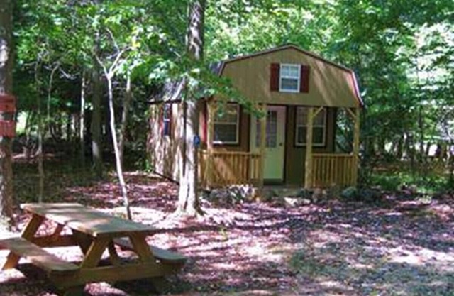 Private, Rustic Cabin Situated Near Hiking, Abrams Creek and Beautiful Scenery