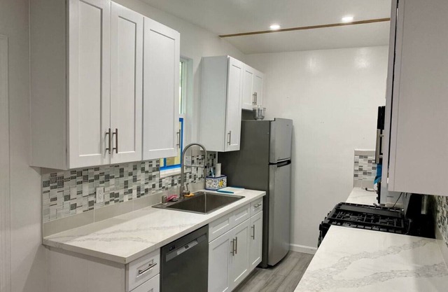 Private, safe,Guest House-Westside Location! In our family 50 Years as a rental