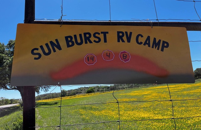 Private Single unit RV Campsite, 30/50 amp/sewer/water, fire ring, great views