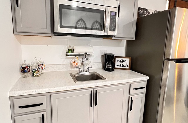 Private Tiny House Self Check-In AC And WiFi 30 mi To Disney Close To Lake Nona