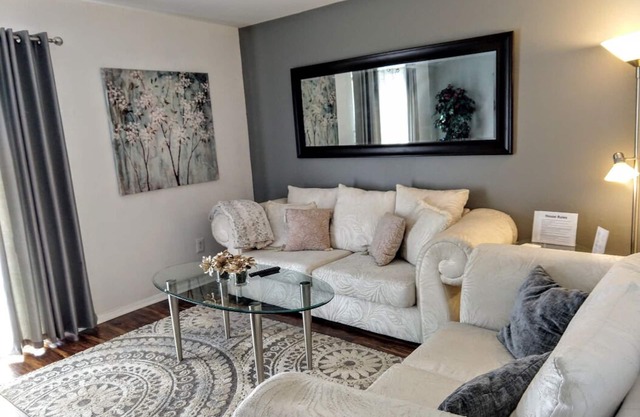 Private Townhome in central Raleigh