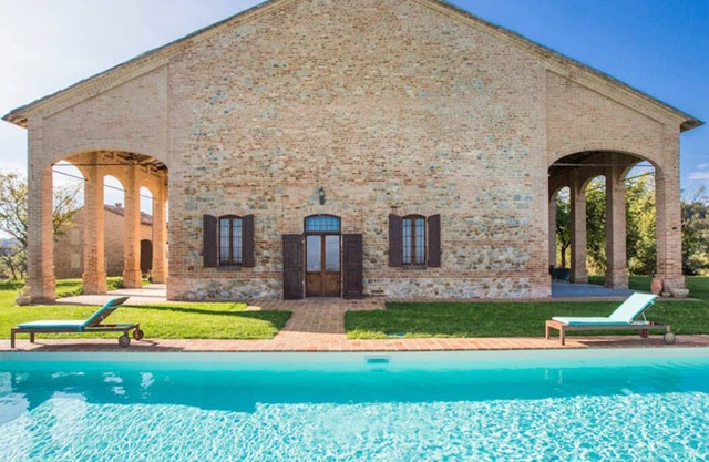 Private villa with pool in Emilia Romagna