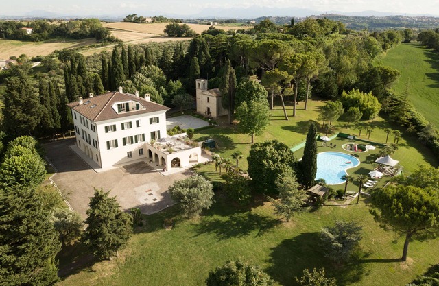 Private villa ideal location for families & weddings.