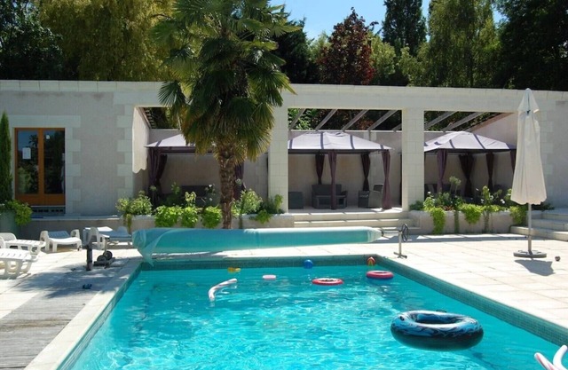 PRIVATE Villa In Loire Valley See Our Romantic Villa & Gardens, Heated Pool