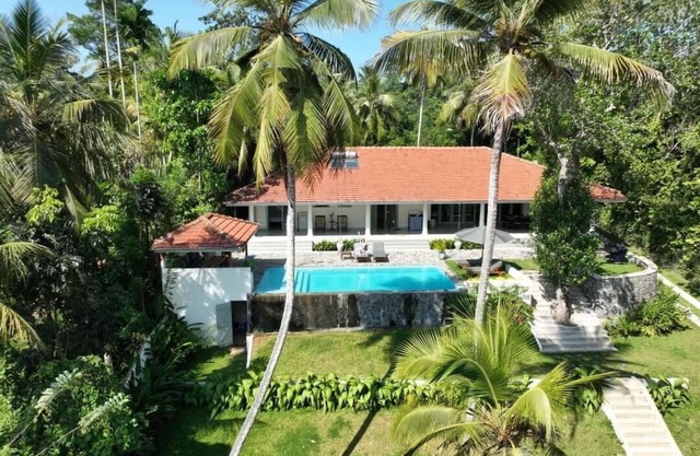 Private villa in quiet area, ideal for family and friends