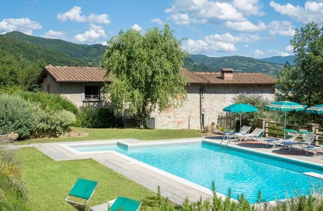 Private villa with swimming pool in Tuscany