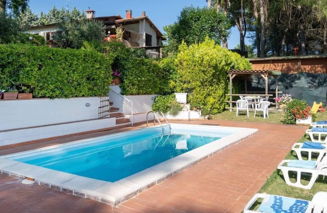 Private villa with swimming pool in Tuscany