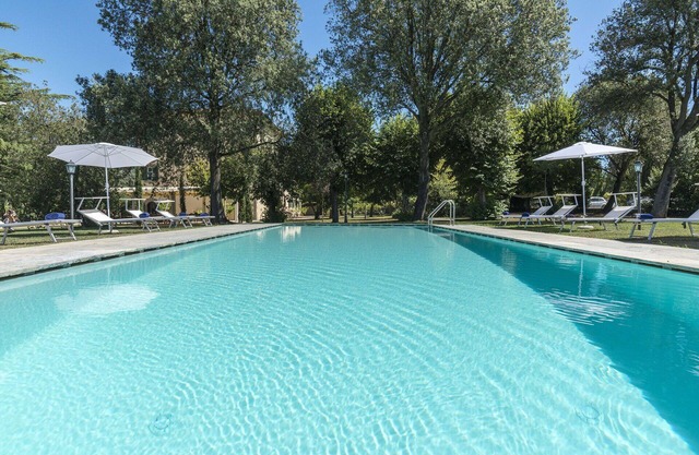 Private Villa with private pool, WIFI, A/C, hot tub, TV, patio, panoramic view, close to Cortona