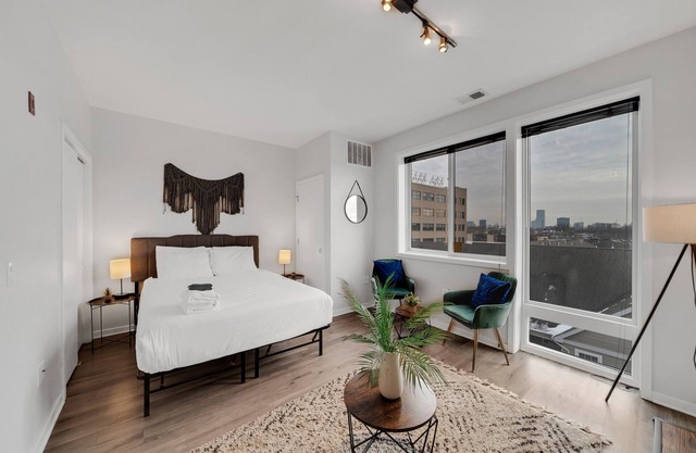 Professional suite With Free Parking I Pool