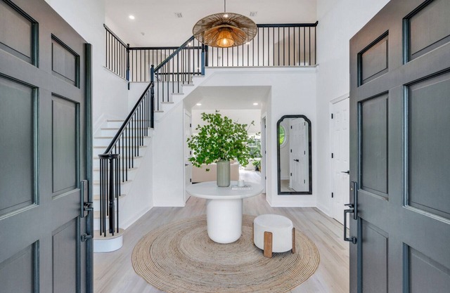 Professionally renovated estate in the heart of Southampton with Private.