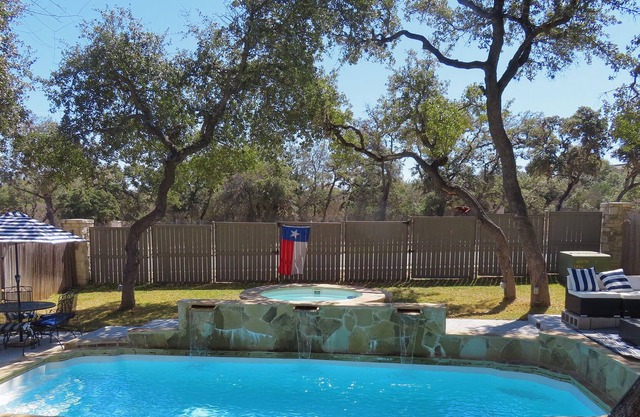 PROMO 5% WEEKLY AND10%MONTLY Mirabella Residence in gated community with pool