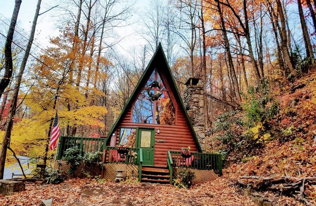 PROMO FOR WEEKLY STAY OF 5% Kozy Creek only 2 minutes from Ski Resort