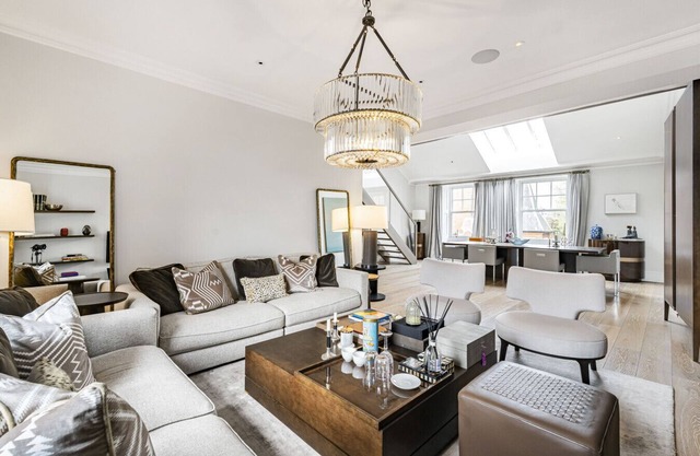 £8m Chelsea Penthouse - Huge Terrace | Ultra Lux