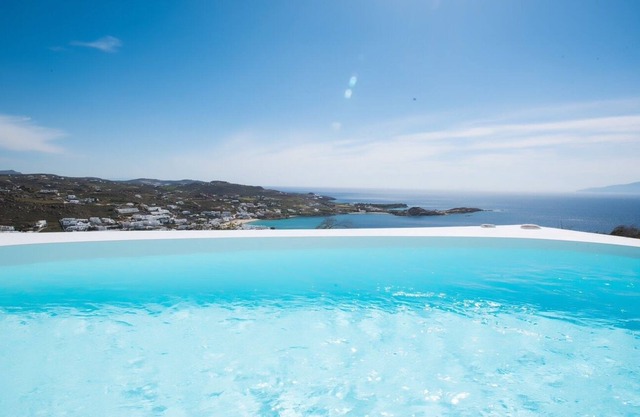 Psarou summer villa I in Agios Lazaros area