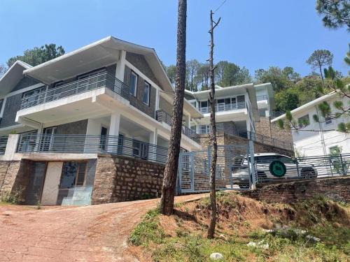 PureLife Luxury Cottages Solan