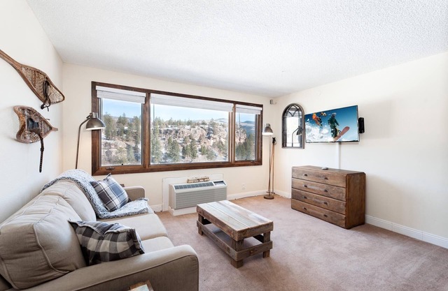 Putter's Perch (#412) |10 min to Ski - Golf - AC/Pool/Hot Tub - Views